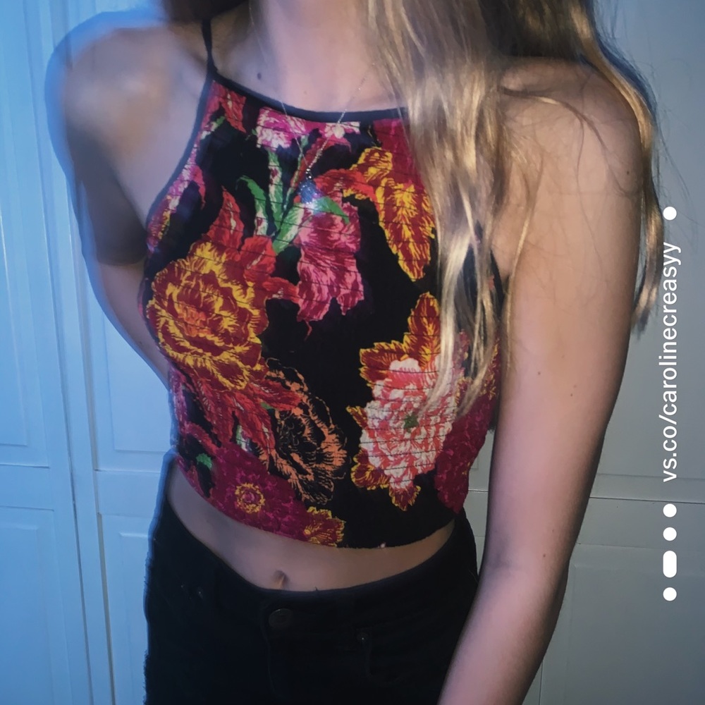floral-ribbed crop top